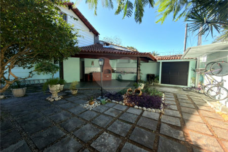 Casa em condomínio à venda com 2 suítes em Palmeiras, Cabo Frio, RJ
