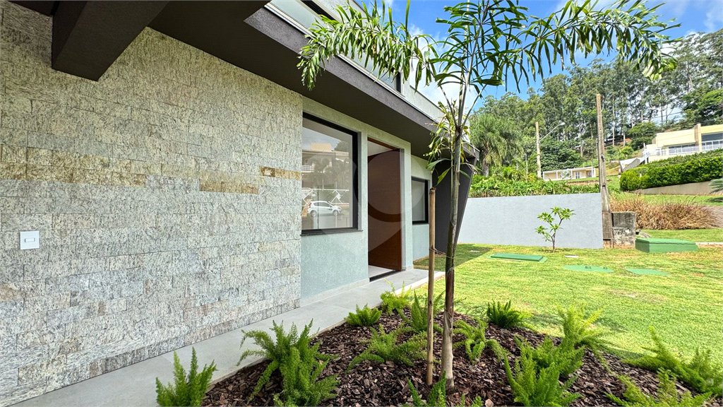 Casa à venda com 3 suítes no condomínio Terras de Santa Teresa, Itupeva - SP