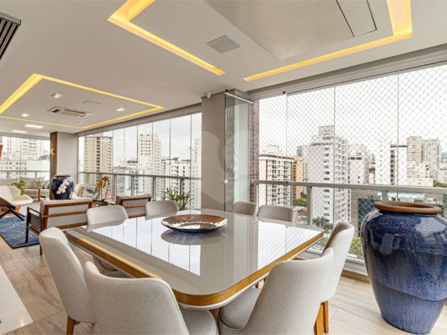 Apartamento à venda com 4 quartos, sendo 3 suítes,  em Paraíso, São Paulo, SP