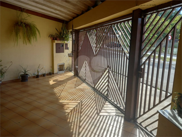 Sobrado à venda com 3 quartos, sendo 1 suíte,  em Parque Novo Mundo, São Paulo, SP