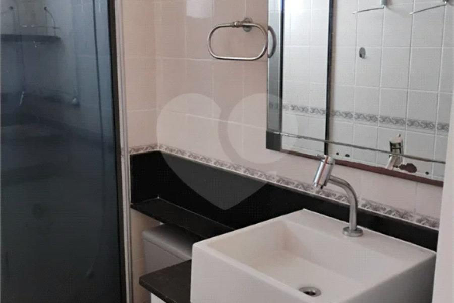 Vende-se apartamento na Vila Mascote