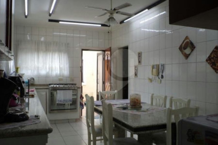 Casa térrea com 3 quartos em bolsão residencial City Campo Grande em São Paulo - SP