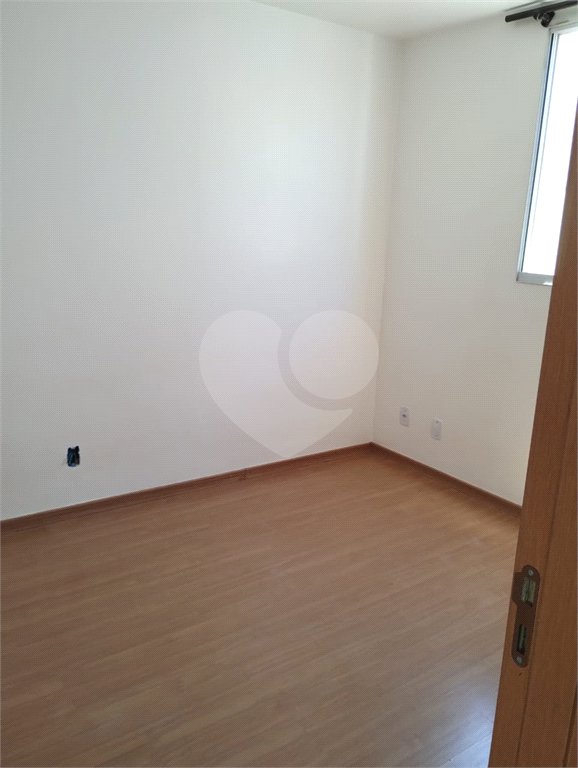 Apartamento à Venda no Condomínio Mont Everest