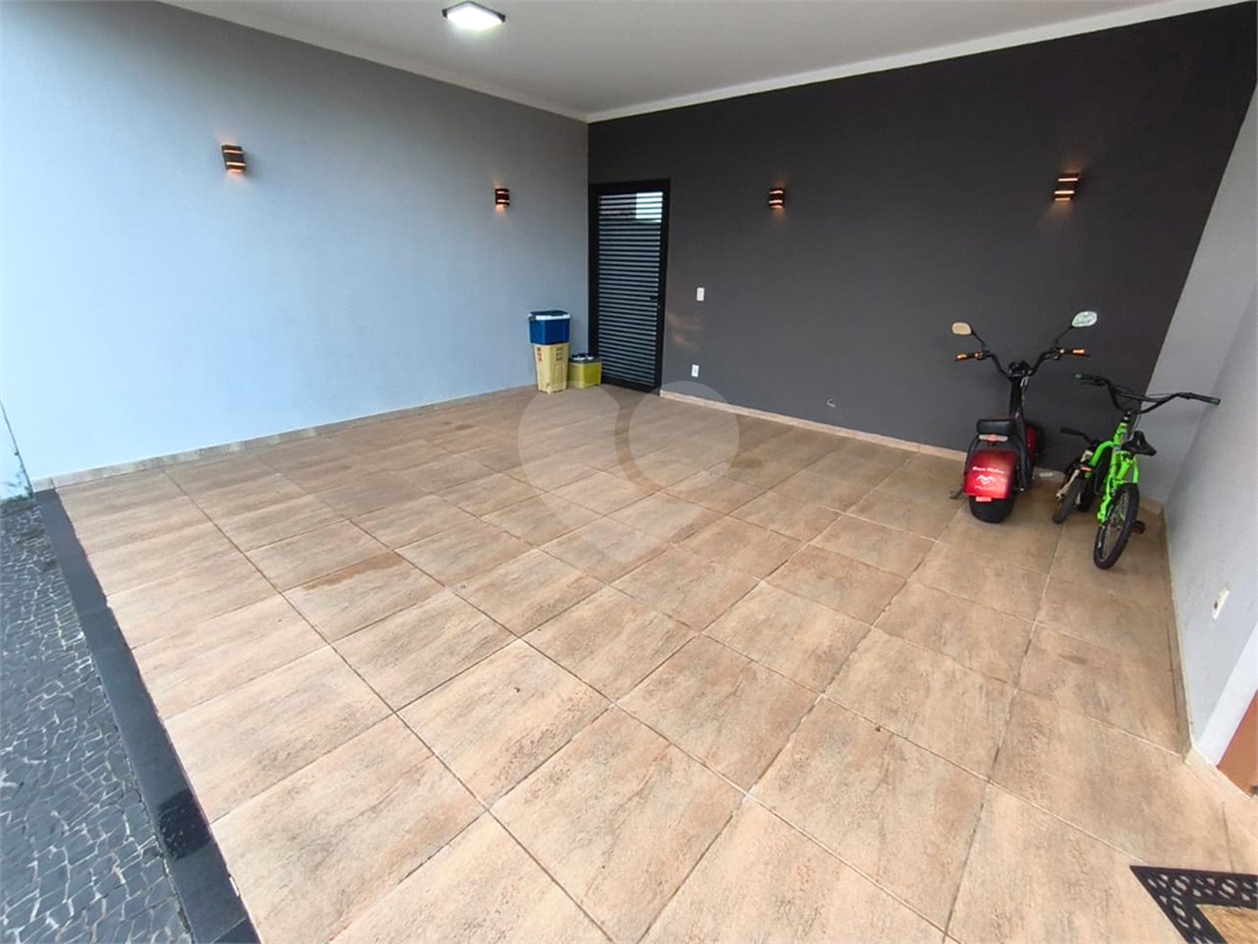 Casa 3 quartos 3 suítes Faixa Azul com piscina aquecida