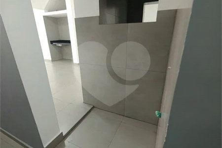 SALÃO COMERCIAL DE 100M² - RECEM REFORMADO