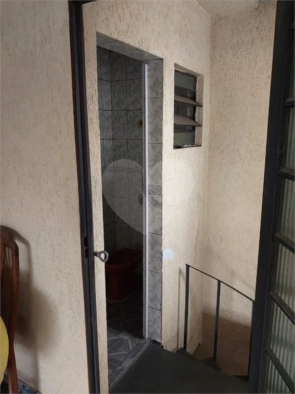Sobrado à venda com 212 m², 2 quartos (suítes), 3 banheiros e 2 vagas de garagem, em São Caetano do Sul