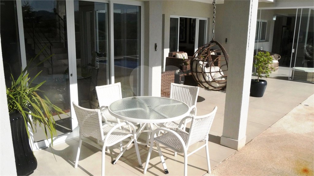 Residência de Luxo a venda no Condomínio Villaggio Capriccio -Louveira