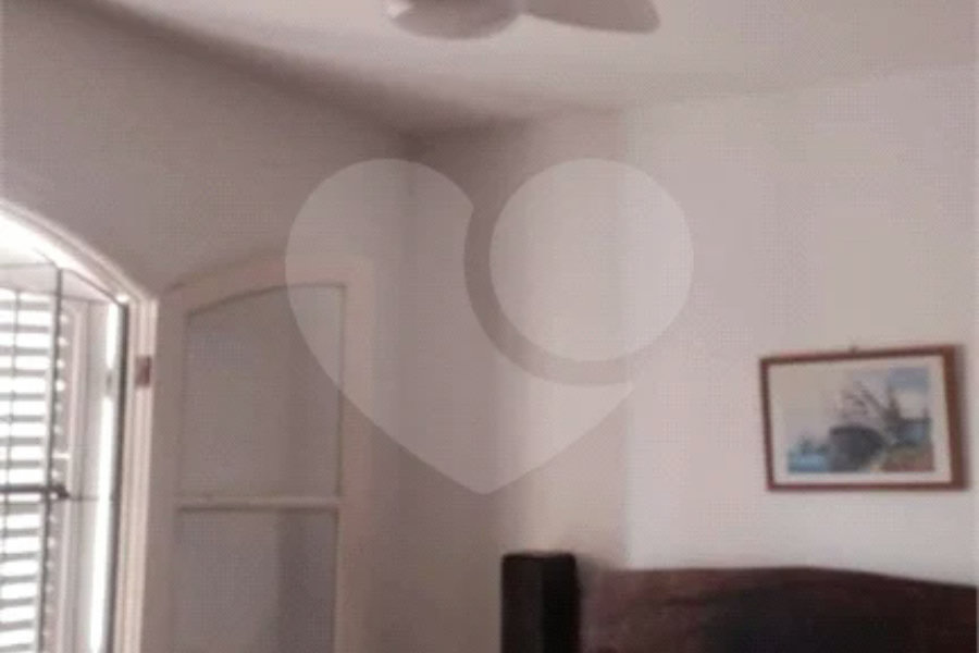 Linda casa térrea em Itanhaém a poucos metros da praia ????