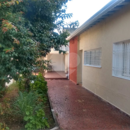 Casa á venda - Saúde!!