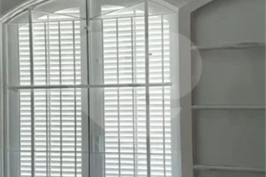 Linda casa térrea em Itanhaém a poucos metros da praia ????
