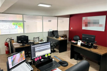 PRÉDIO COMERCIAL E RESIDENCIAL(KITNETS) COM GALPÃO À VENDA Jardim Ocara – Santo André/SP