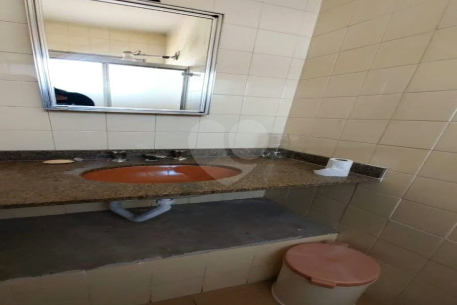 Casa à venda com 6 quartos, sendo 3 suítes,  em Jardim Brasil (zona Sul), São Paulo, SP