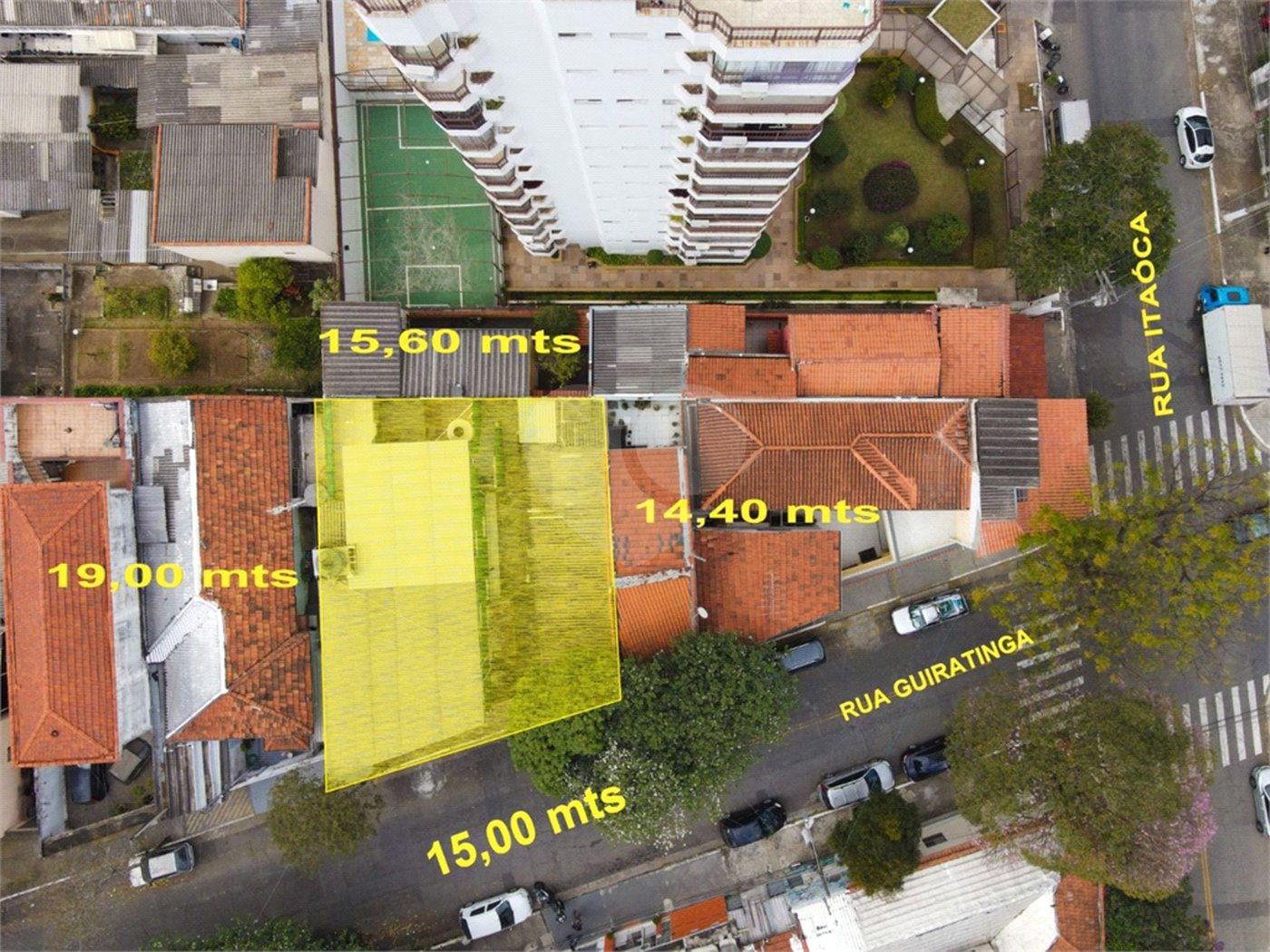 Terreno à venda de 251m² na Chácara Inglesa