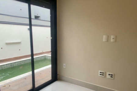 Casa à venda com 3 quartos, sendo 1 suíte, no condomínio Terras da Estancia, Paulínia- SP
