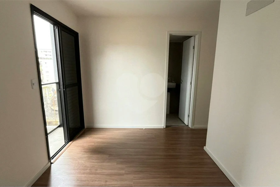Apartamento à venda com 2 quartos, sendo 1 suíte, no Centro, Poços de Caldas - MG