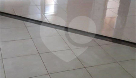 Casa à venda com 3 quartos, sendo 1 suíte,  no condomínio Samambaia, São Carlos - SP