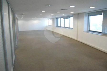 Conjunto comercial para locação na Vila Olímpia