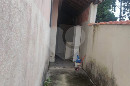 CASA COM DOIS ANDARES SEPARADOS A VENDA NO JARDIM LIMOEIRO, COM 139M²