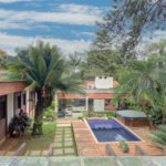 Sobrado à venda ou para alugar com 4 quartos, sendo 1 suíte, em Chácara Monte Alegre, São Paulo, SP