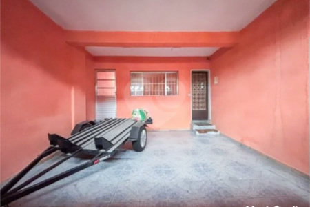 Casa com 150m², 5 dormitórios, sendo 1 suíte, 2 vagas de garagem, à venda na Vila Matilde.