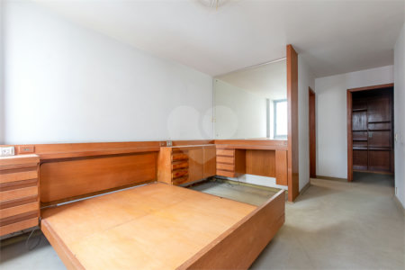 Apartamento para venda em Higienópolis com 3 dormitórios, - R Gabriel Dos Santos.Estuda Permuta.