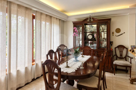 Sobrado com cinco quartos sendo 3 suites 4 vagas| R$ 3.300.000 no Alto da Boa Vista - São Paulo