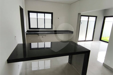 Casa 3 dormitórios 1 suíte, condomínio Faixa Azul.