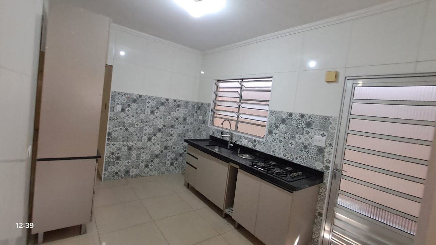 Sobrado à venda com 2 quartos em Veloso, Osasco, SP