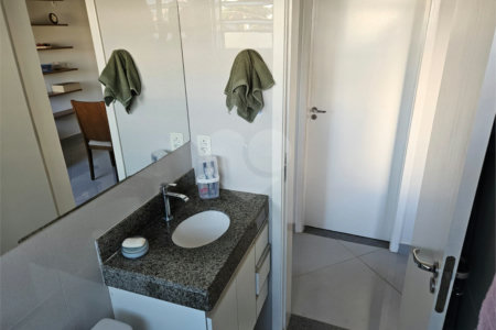 Excelente apartamento á venda de 2 dormitórios no CENTRO de São Carlos!