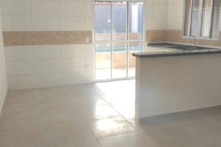 Casa à venda com 2 quartos, sendo 1 suíte, em Nova Itanhaém, Itanhaém - SP