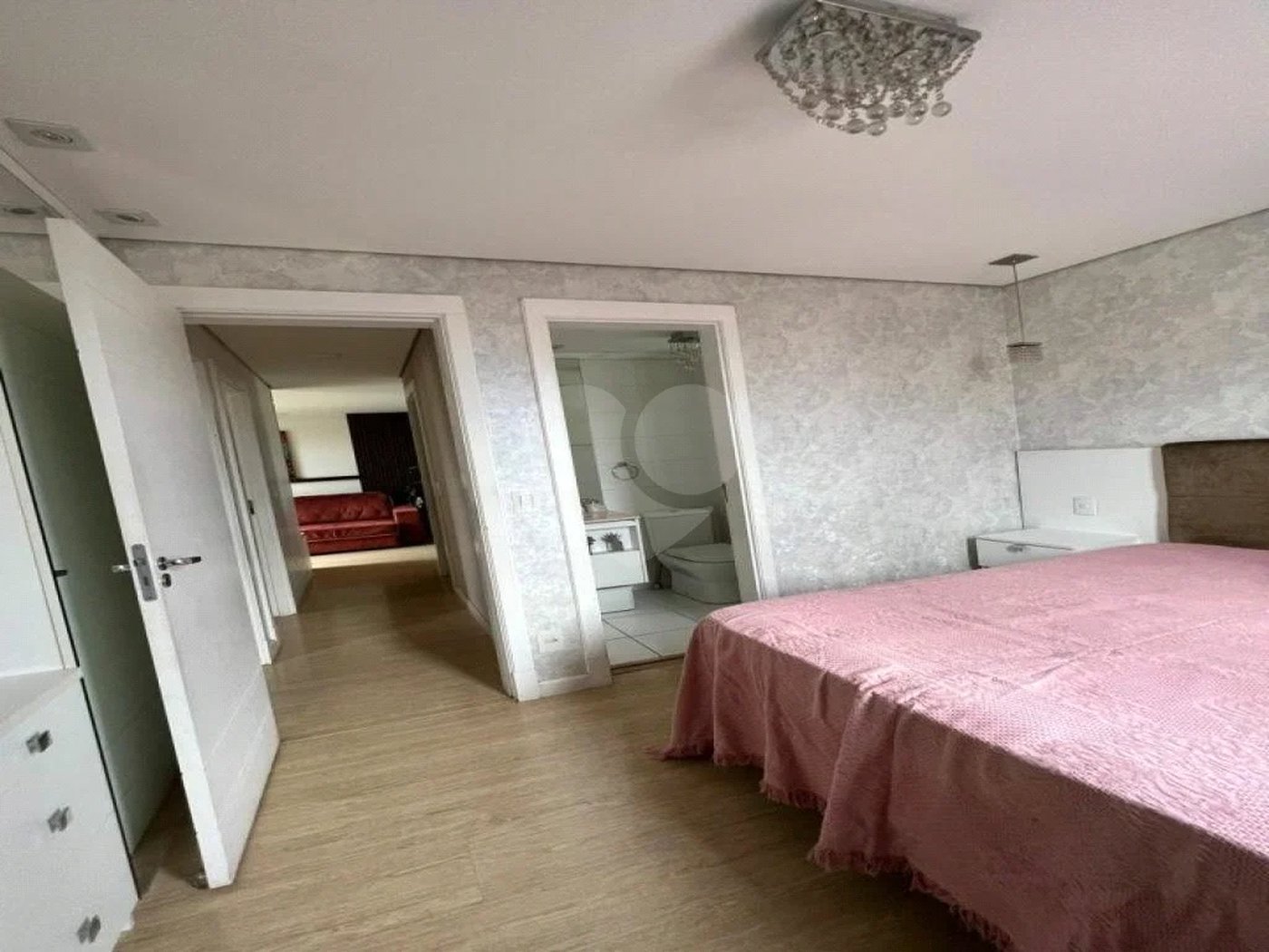 Apartamento à venda com 3 quartos, sendo 1 suíte,  em Vila Guilherme, São Paulo, SP