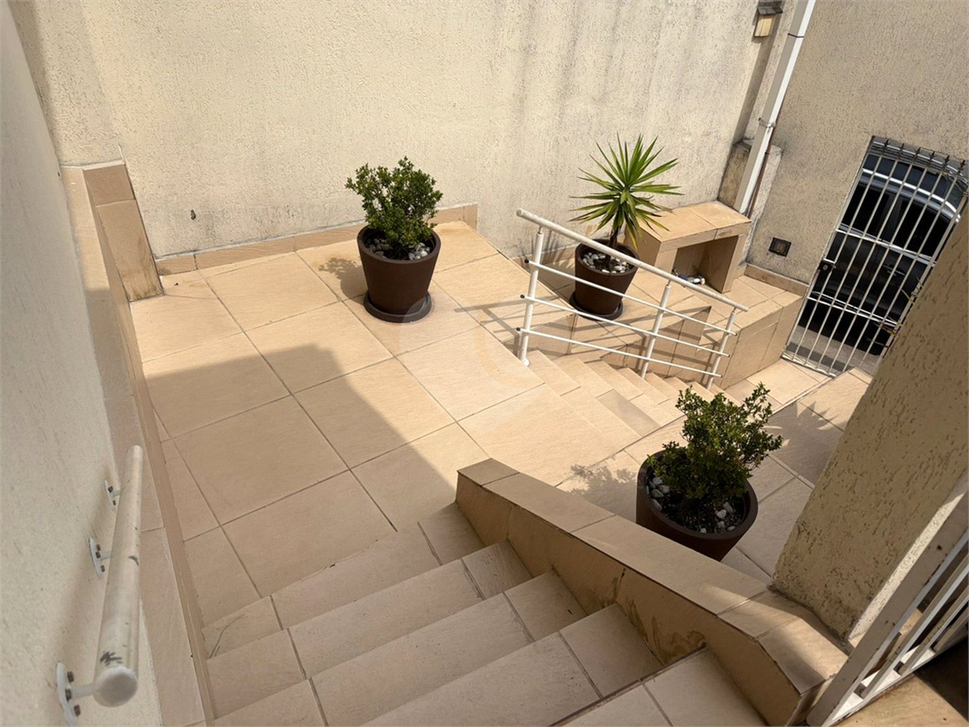 Oportunidade Casa Terrea e Ampla com 173 m² e Quintal e Área Gourmet JARDIM ARICANDUVA