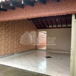 Casa Térrea com 3 dormitórios, sendo 1 suíte.