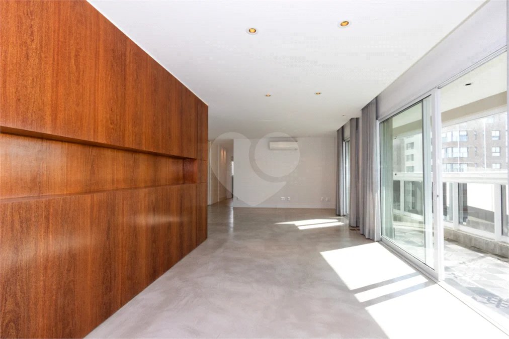 Vila Clementino - 161 m² | 2 dormitórios, com possibilidade de 3 | suíte master | 3 vagas | depósito