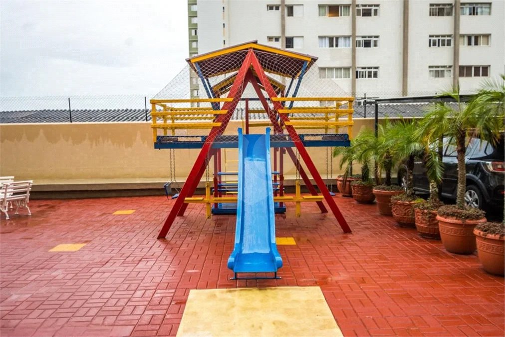 Apartamento a Venda no Condomínio Edifício Guarujá em Campinas/SP
