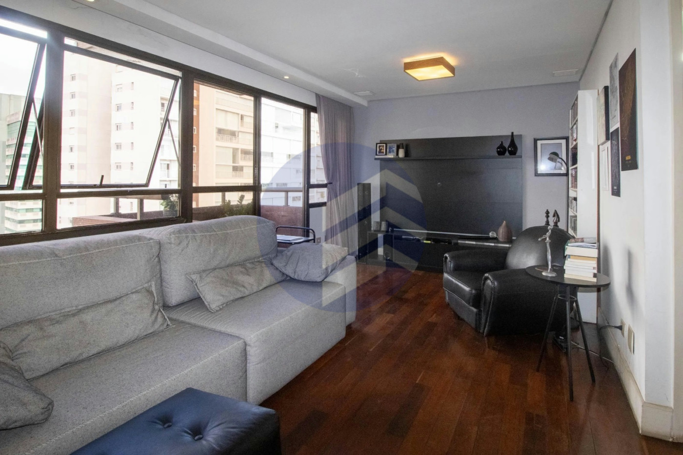 Duplex à venda com 2 quartos, sendo 2 suítes, em Jardim Londrina, São Paulo - SP