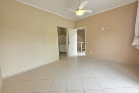 Casa à venda ou para alugar com 3 quartos, sendo 1 suíte,  no condomínio Terras de São Francisco, Vinhedo - SP