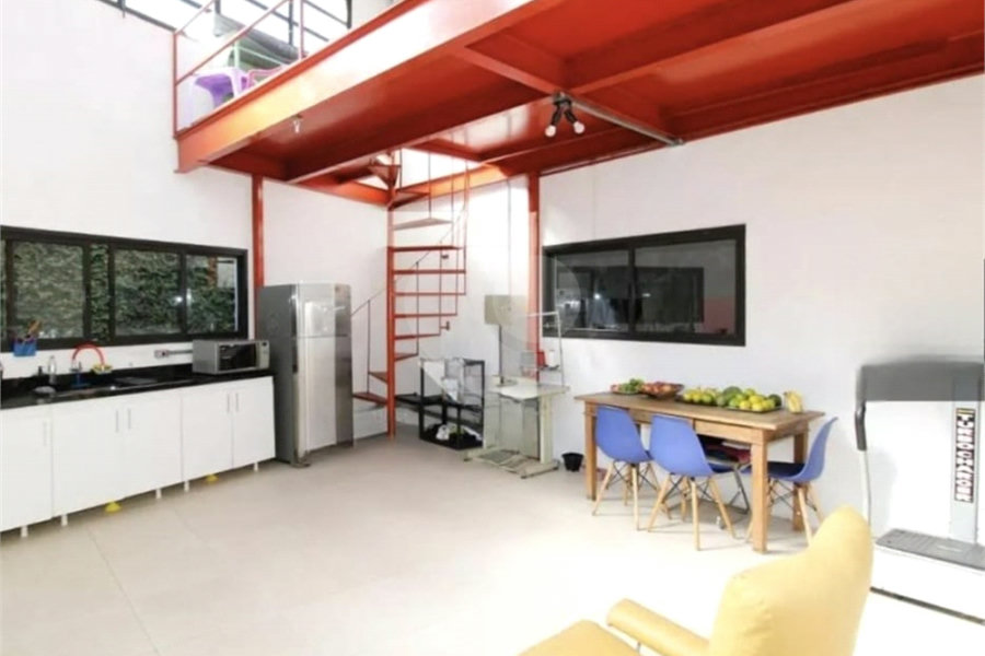Casa no TREMEMBÉ Casa Estilo Rústico Industrial - JD GUAPIRA - CONDOMÍNIO FECHADO
