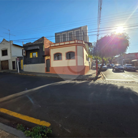 Sobrado 3 quartos 1 suíte centro