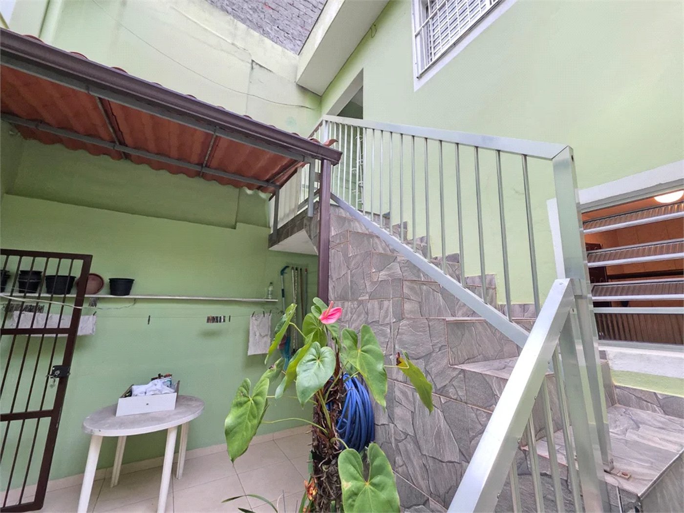 Sobrado à venda com 3 quartos em Rio Pequeno, São Paulo, SP