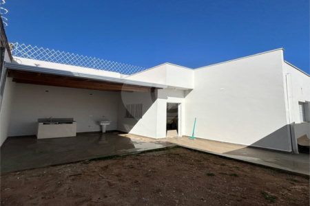 Pronto para morar no Jardim Primavera: O espaço que sua família merece em Ibaté.