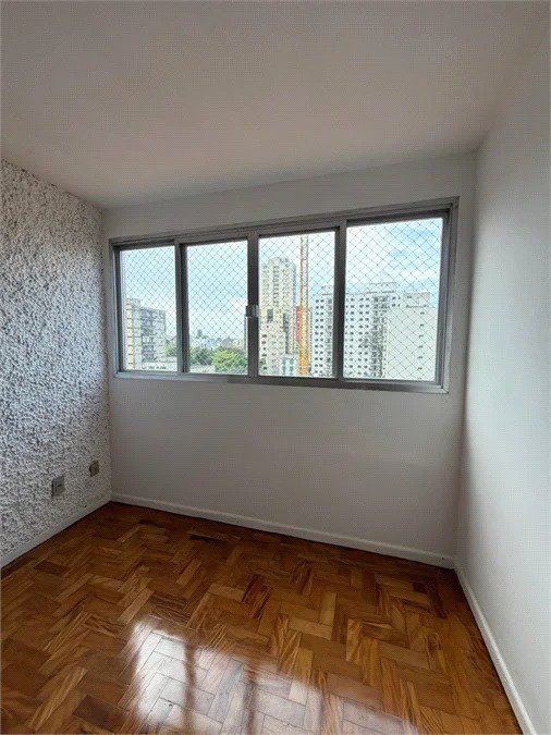 Apartamento à venda com 2 quartos em Vila Madalena, São Paulo, SP