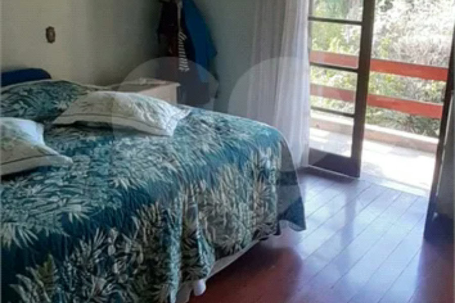 Imóvel localizado no jardim França/barro branco com 3 dorms, senddo 5 vagas