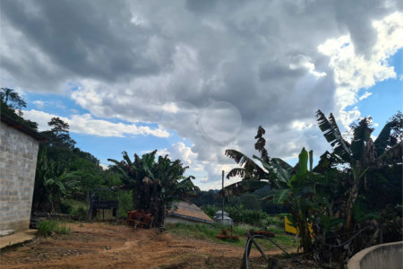 VENDA SÍTIO 48 hectares com estruura para granja, hidroponia e gado