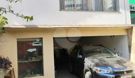 Ampla e sofisticada casa na Vila Mascote, com 400 m²