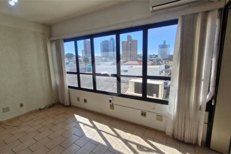 Sala Comercial à Venda no Edifício Luciano Zanollo – São Carlos/SP