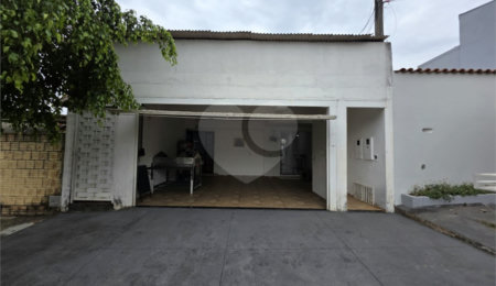 Casa à venda com 4 quartos, sendo 1 suíte,  em Residencial Parque Douradinho, São Carlos, SP