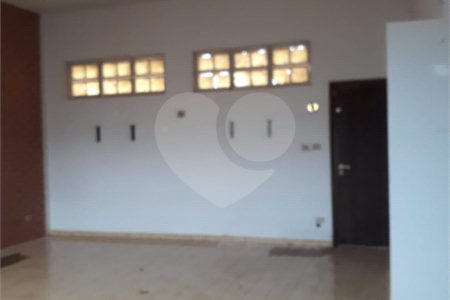 Casa de 3 andares à Venda no Jardim Cardinalli