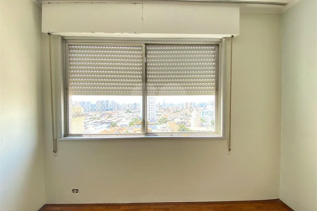 Apartamento à Venda | 327 m² | 4 dormitórios (1 suíte) | 2 vagas na Mooca!