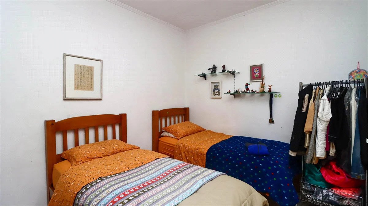 Casa à venda com 5 quartos, sendo 2 suítes,  em Vila Sônia, São Paulo, SP